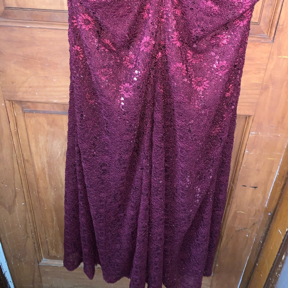 Burgundy dress worn once - Picture 3 of 5
